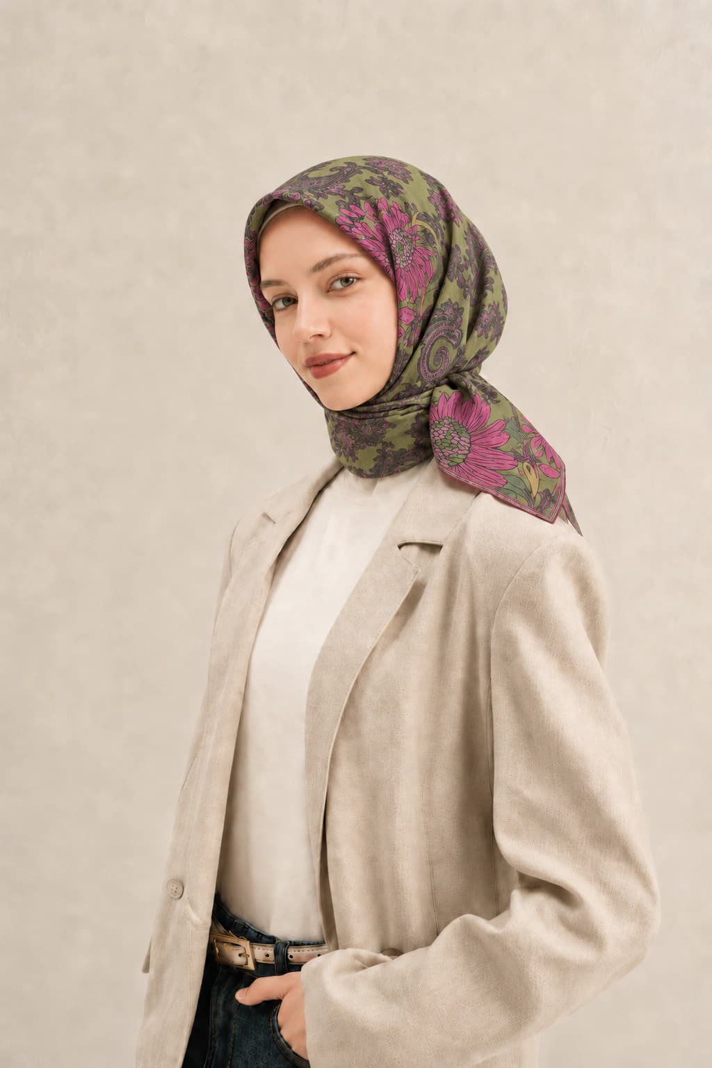 LuvénSara Çiçek ve Şal Desenli Tensel Eşarp - Haki Fuşya