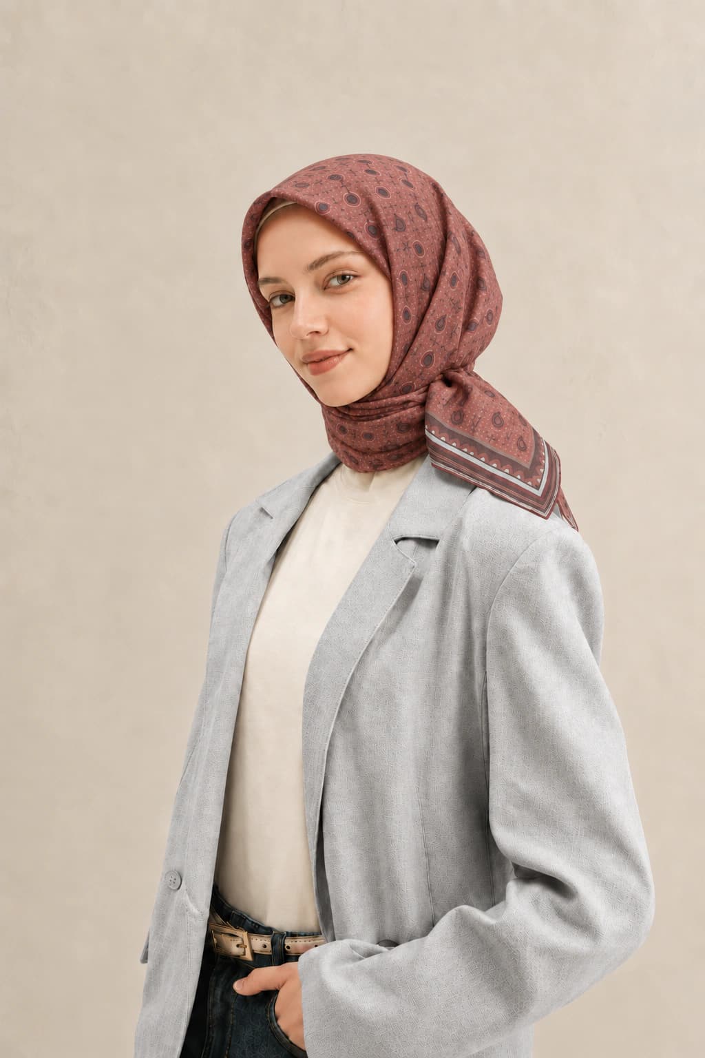 LuvénSara Monogramlı Damla Desenli Viskon Tencel Eşarp - Maun