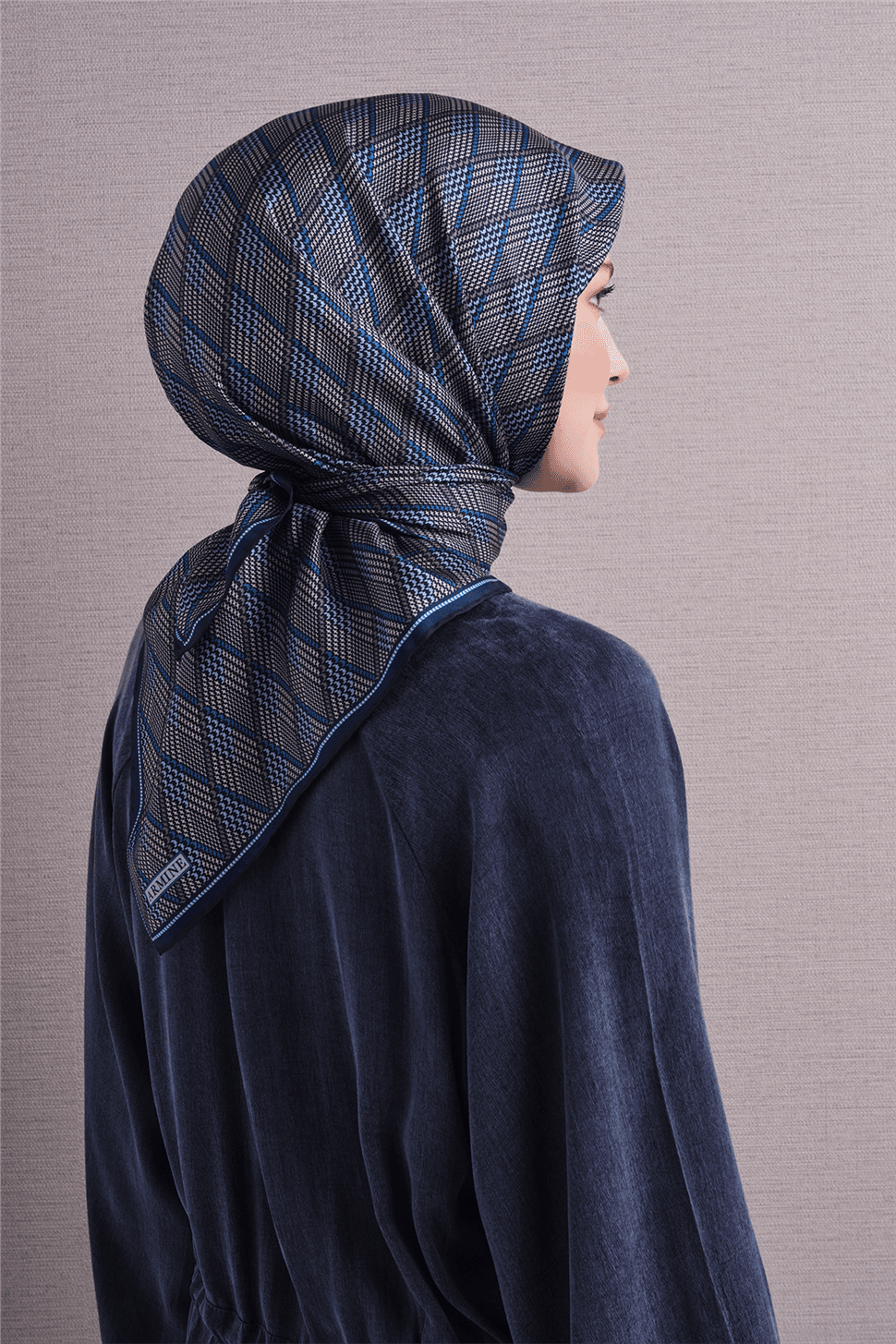 Armine Saf İpek Twill Eşarp 9626D - Mavi 4