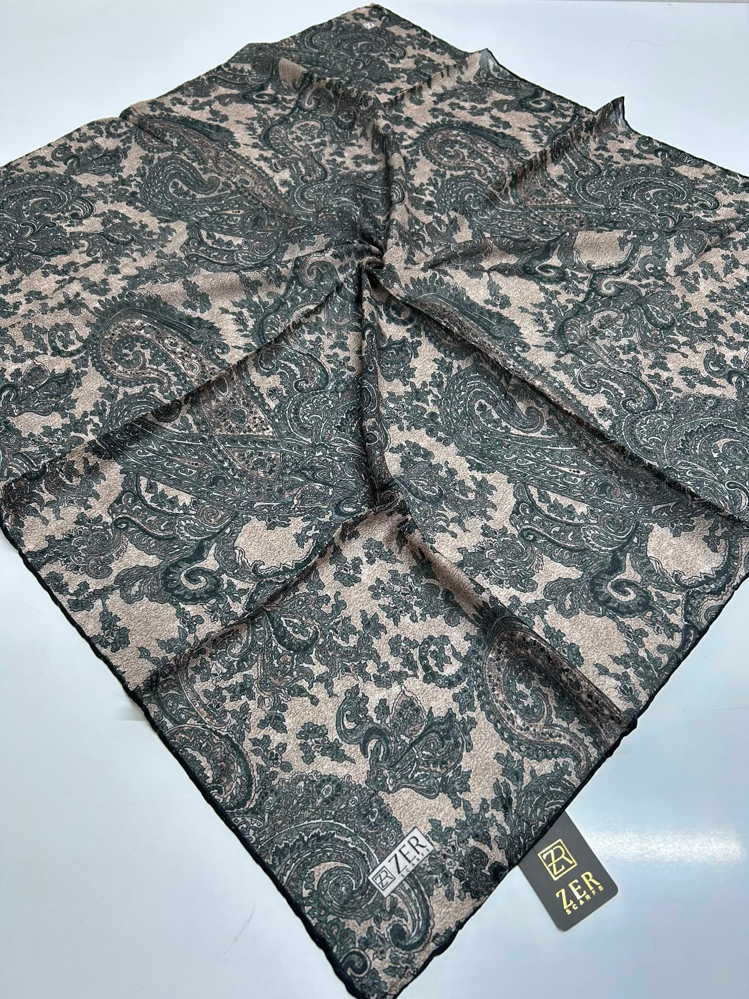 Zer Scarfs Paisera Desen Eşarp - Füme 1