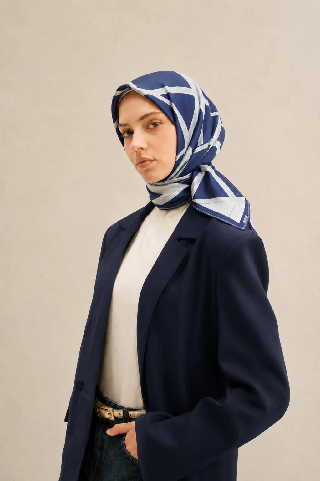 Armine Ipek Eşarp Nostalji 2800 05 - Sura Ipek, 05 - Lacivert
