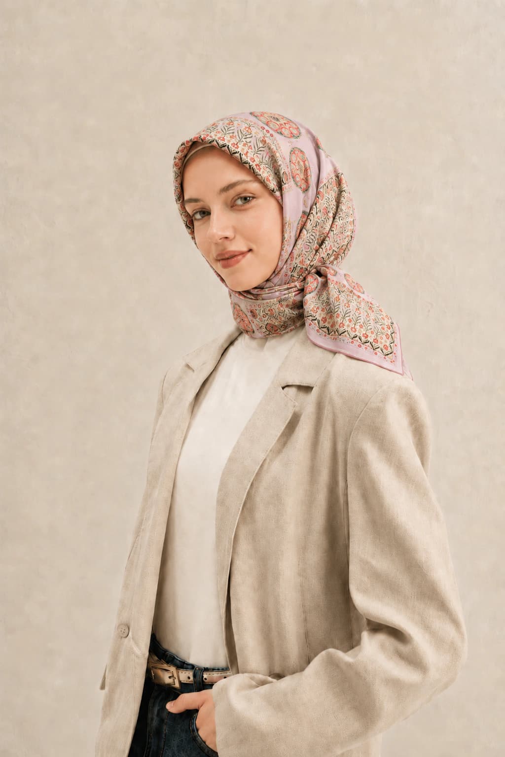 Glamouria Madalyon Bahçe Desenli Viscon Eşarp