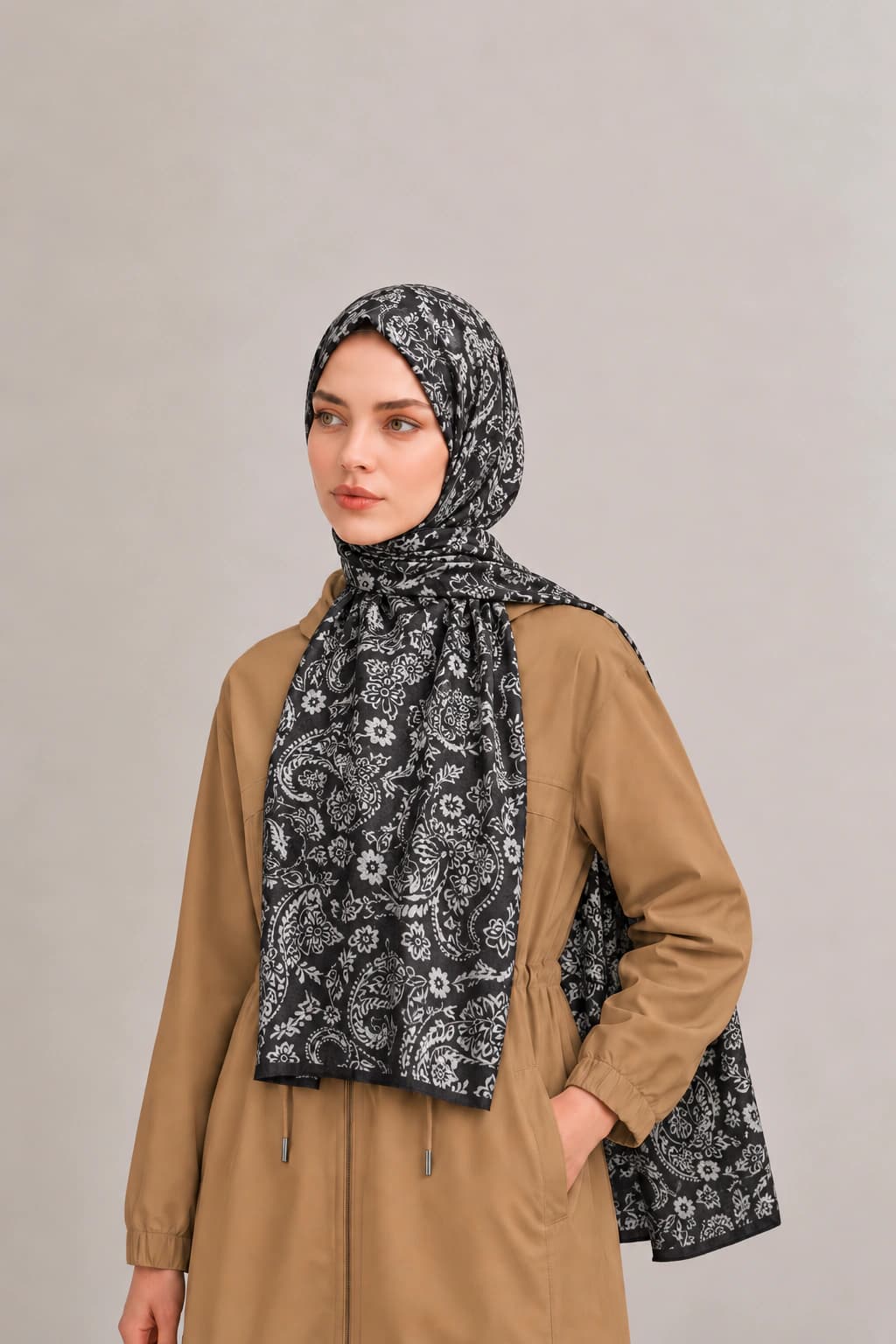 Harem Scarf Paisley Çiçek Desenli Tensel Şal - Siyah Ekru 2