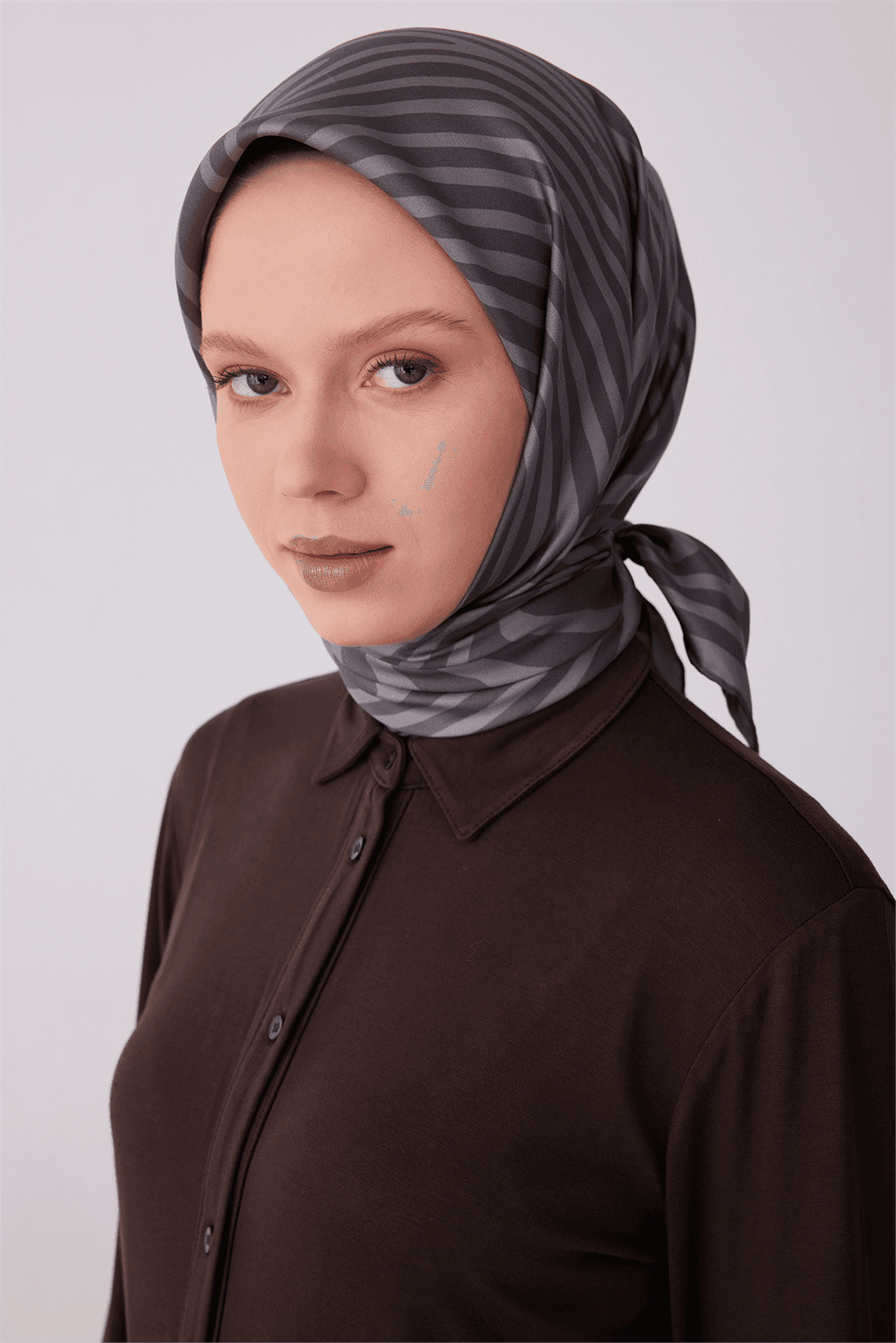 Belli %100 Twill İpek Eşarp 4325D - Gri 1