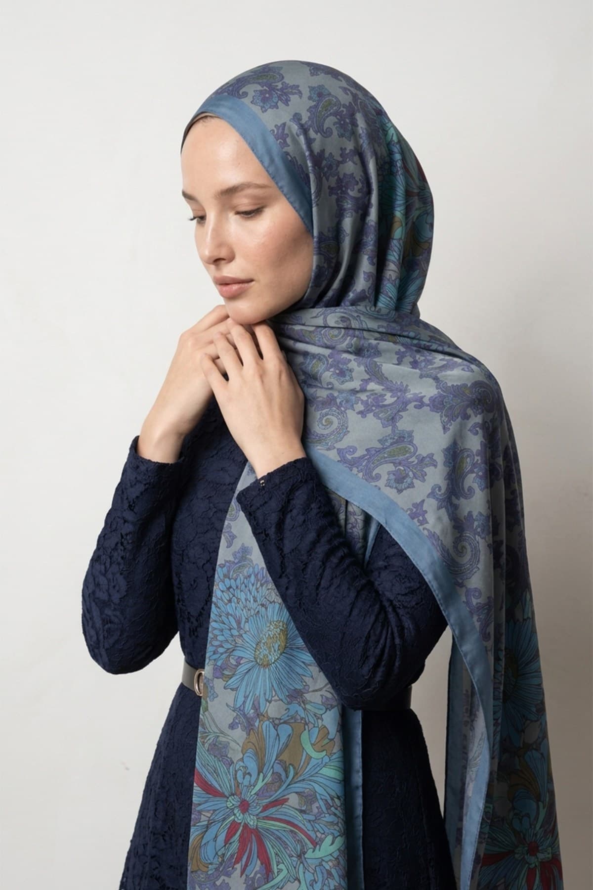 LuvènSara Desenli İpek Şal LSDG03328 - Mavi 1
