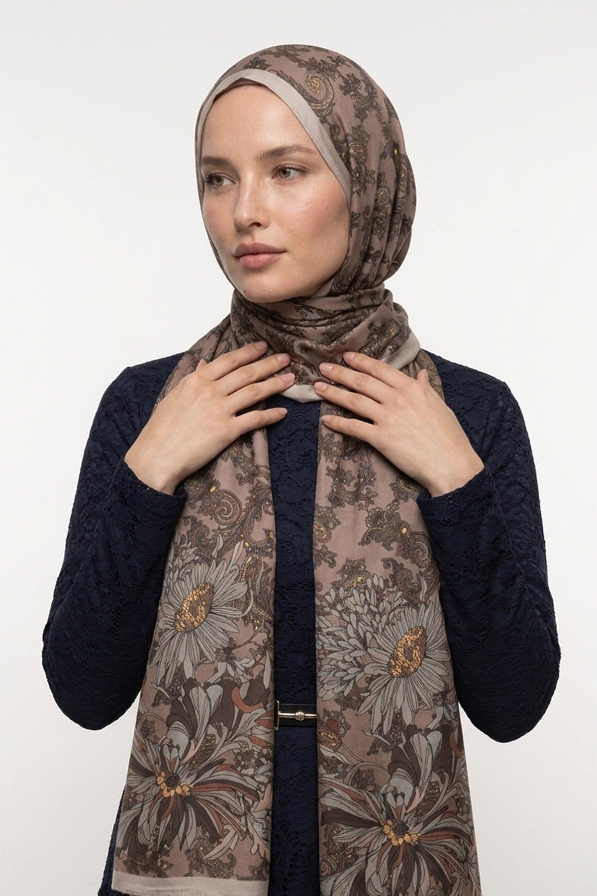 LuvènSara Desenli İpek Şal LSDG03328 - Vizon 1