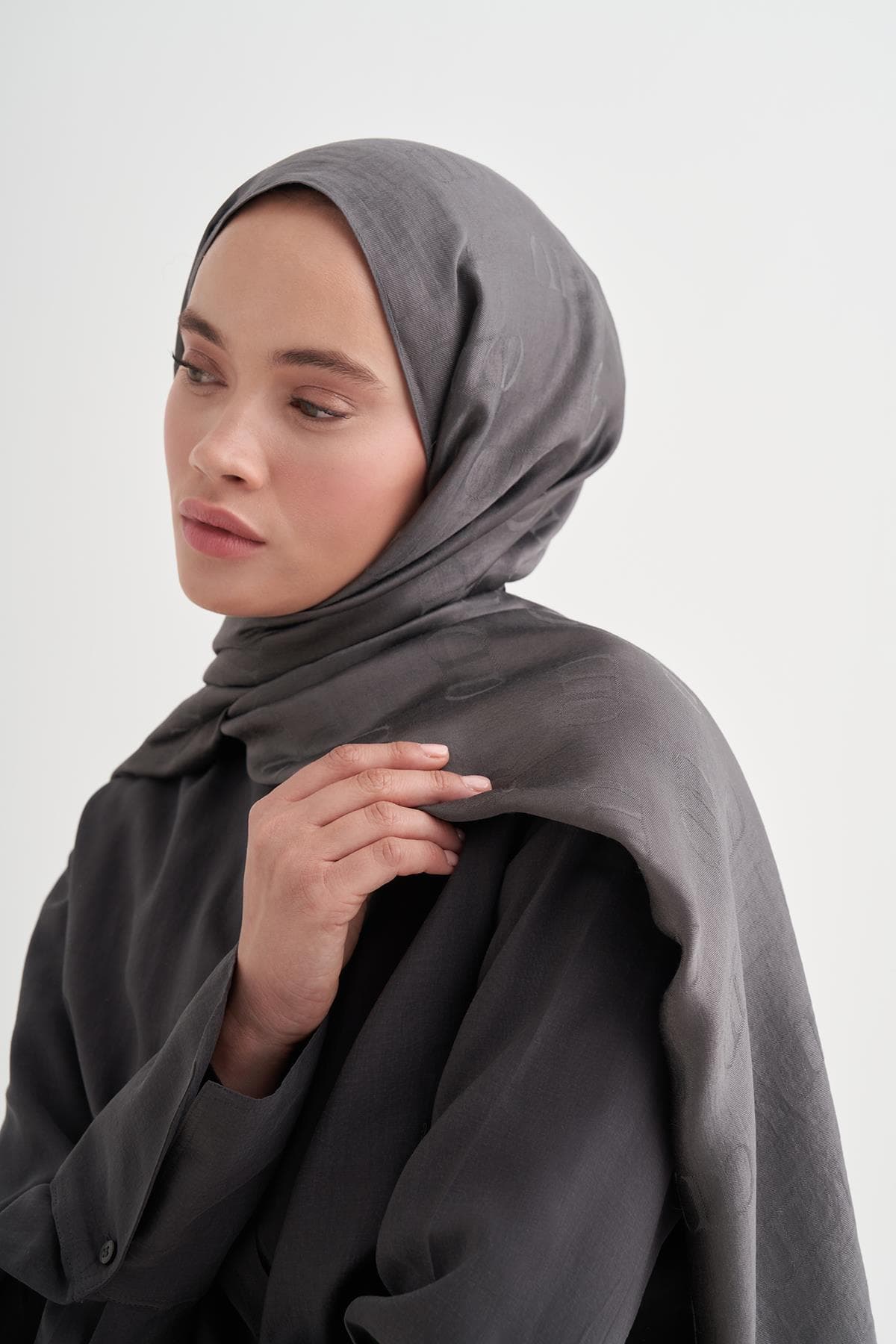 Carell Monogram Desen Liora Pamuk Şal - Antrasit 5