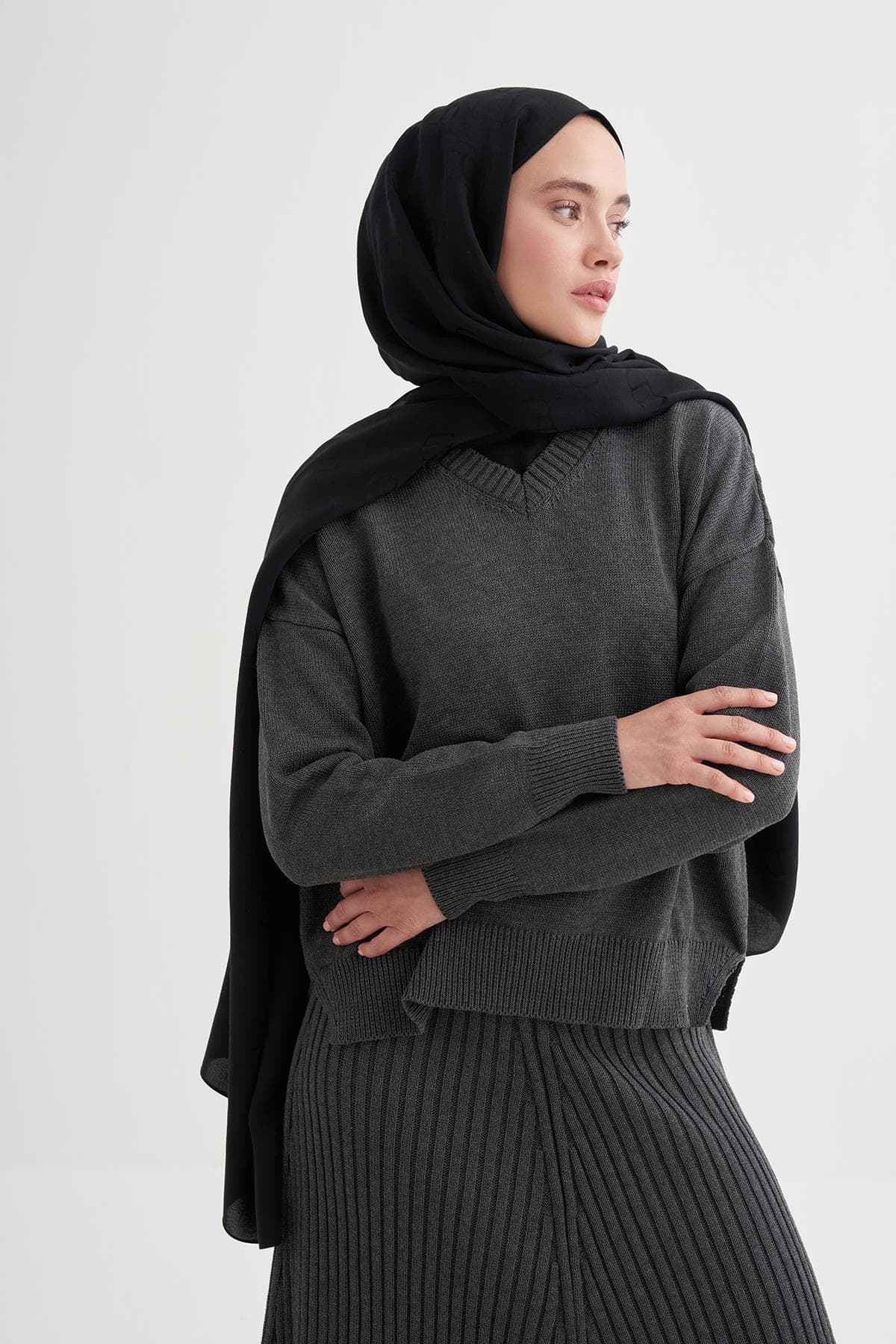 Carell Monogram Desen Liora Pamuk Şal - Siyah 5